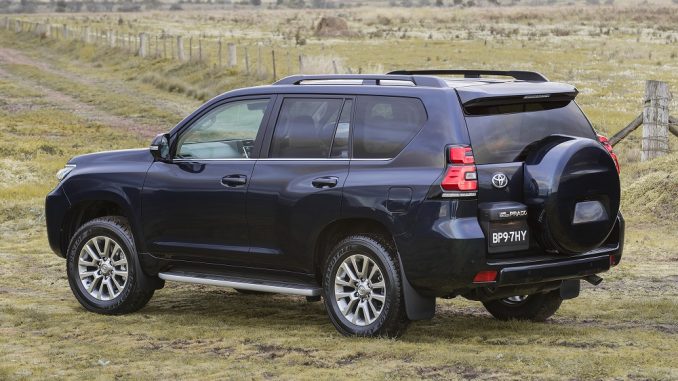 2018 toyota prado side rear