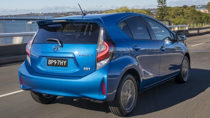 2018 toyota prius c i-tech side and rear