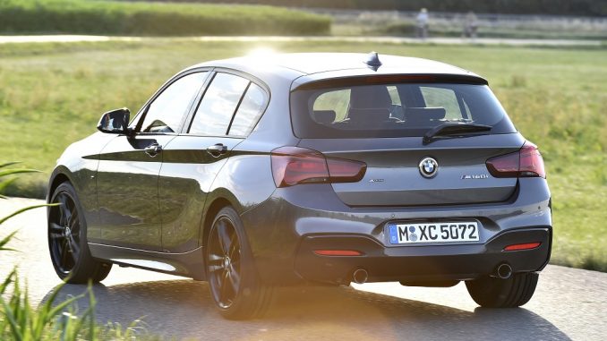 2018 bmw m140i side and rear