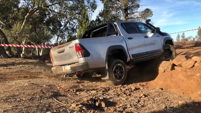 2018 toyota hilux rugged x off-road