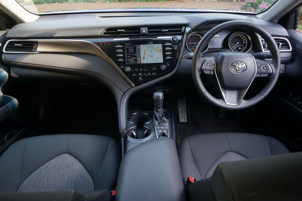 2018 Toyota Camry Ascent Sport Hybrid