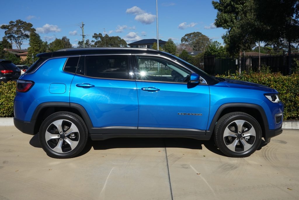 2018 Jeep Compass Limited Side