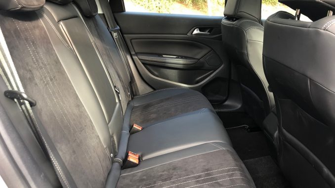 2018 peugeot 308 wagon rear seat