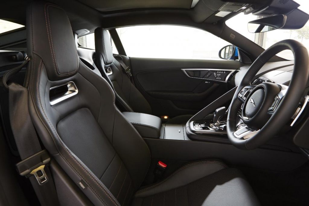 2018 Jaguar F-Type R Dynamic Convertible seats