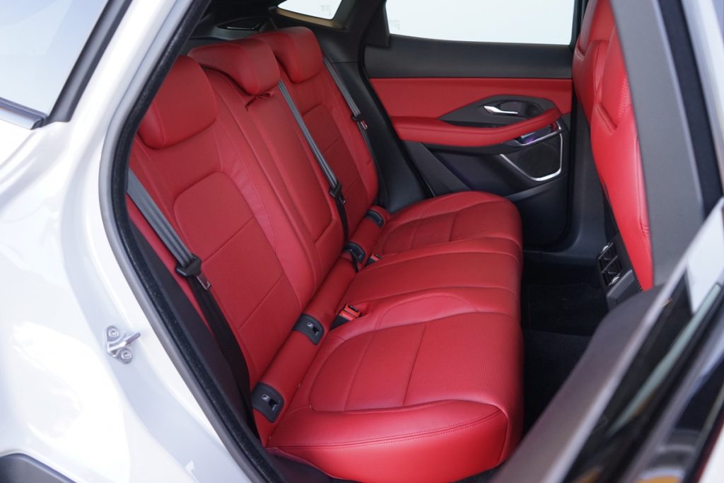 Jaguar E-PACE D240 interior