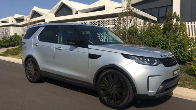 2018 Land Rover Discovery TD6 front
