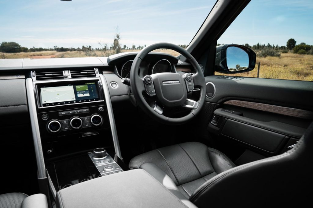 2018 Land Rover Discovery TD6 interior