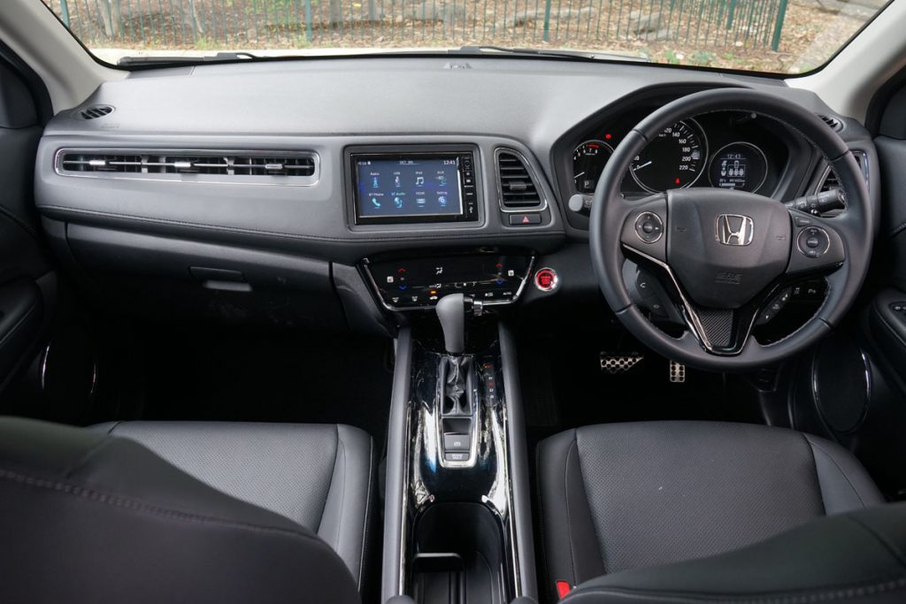 2018 Honda HR-V VTi-LX interior