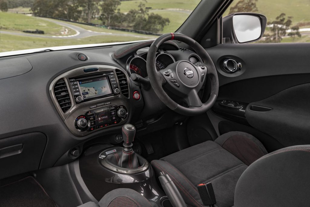 2018 Nissan Juke Nismo RS interior
