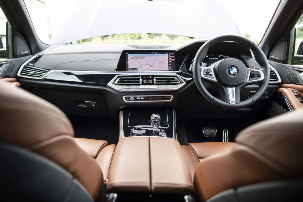 2019 BMW X5 interior