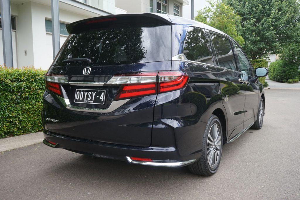 2018 Honda Odyssey VTi-L rear
