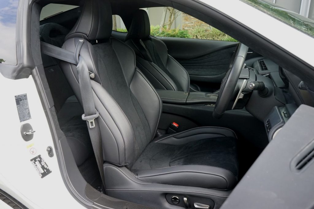 2019 Lexus LC500 seats