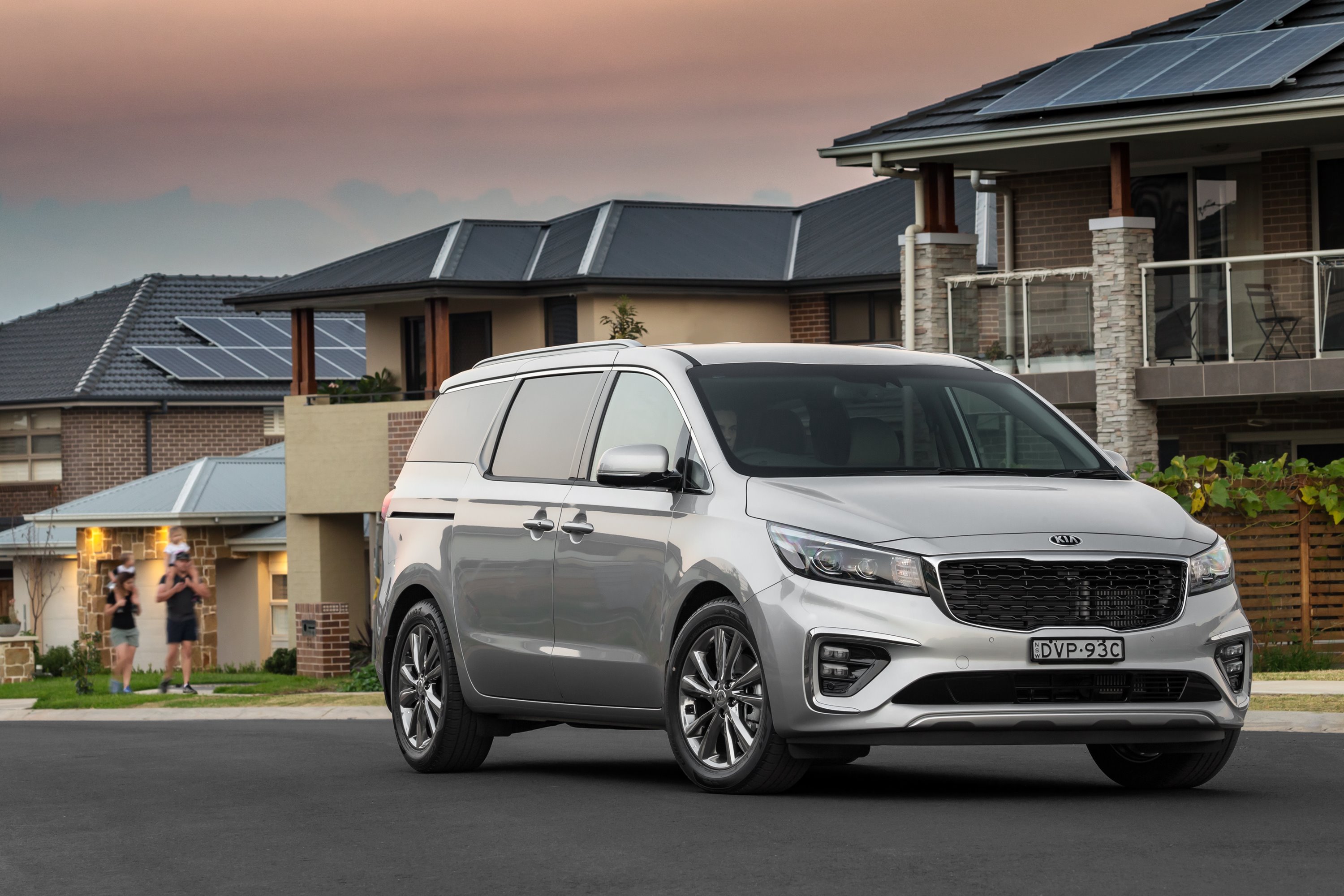 Кии 2018. Kia Carnival 2018. Киа Карнивал 2020. Минивэн Киа Карнивал 2018. Киа 7 местный минивэн Карнивал 2021.