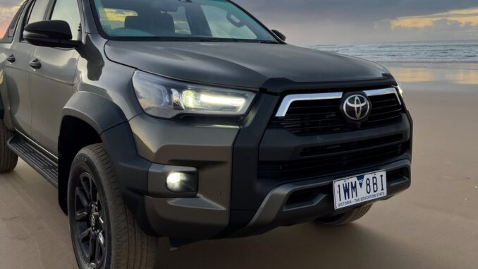 2023 Toyota HiLux Rogue front grill