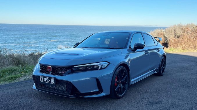 2023 Honda Civic Type R front bonnet and grill 2